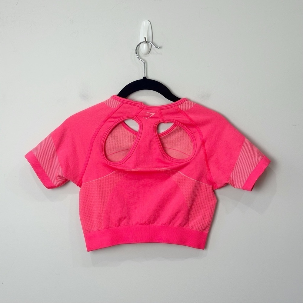 Gymshark Ultra Seamless Crop Top Neon Pink - Picture 2 of 3